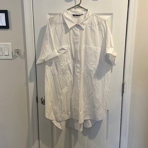 Zara - White Oversized Button Up - Medium
